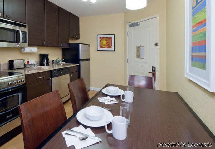 Towneplace Suites By Marriott Jacksonville Exteriör bild